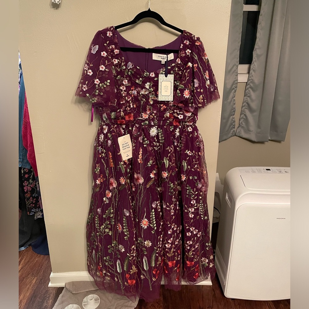 Jessa Kae Midi Dress